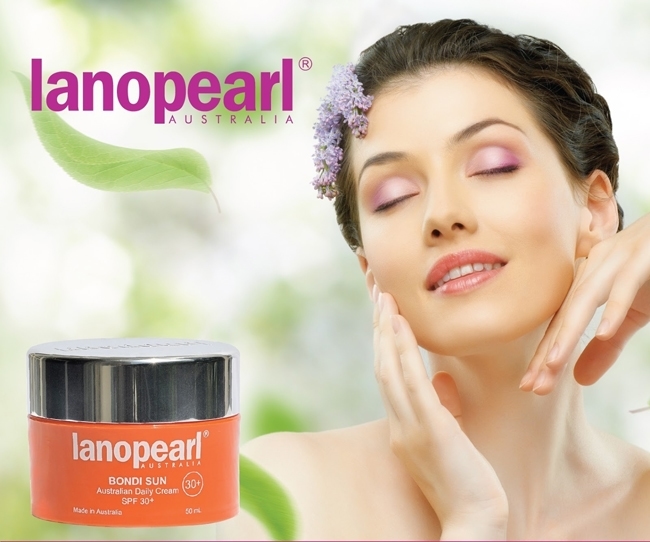 Bí quyết trang điểm cho những ngày đi biển