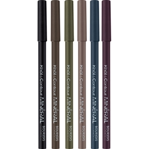 Cách trang điểm khi đi biển