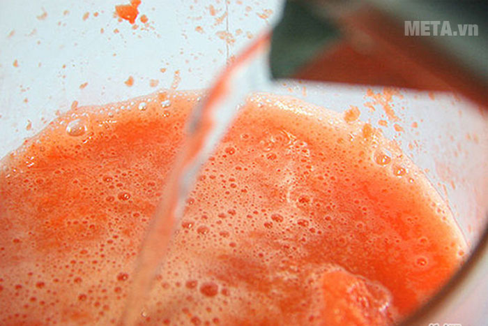 Các bạn có thể cho thêm nước trong quá trình xay