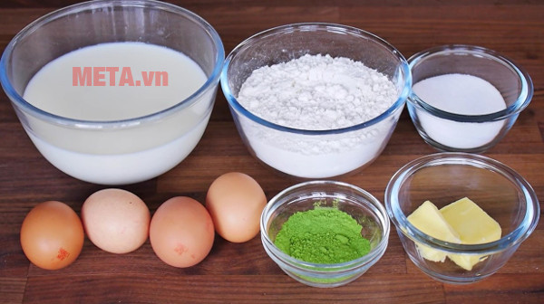 Làm bánh sinh nhật crepe nghìn lớp trà xanh đẹp mắt