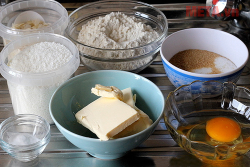 Nguyên liệu cần chuẩn bị cho món bánh quy dừa hạnh nhân