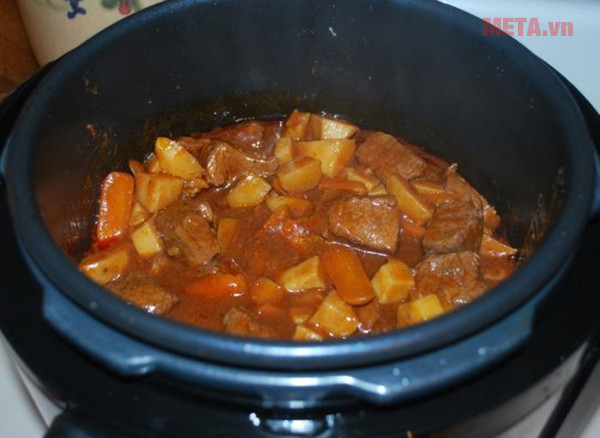 Bạn chỉ mất 30 phút để hoàn thành món bò kho với nồi ấp suất