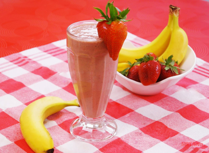 Sinh tố chuối dâu có tác dụng giảm cân, lo bụng