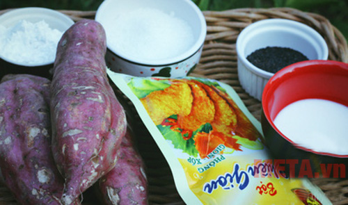 Các nguyên liệu để làm món khoai lang kén Các nguyên liệu để làm món khoai lang kén