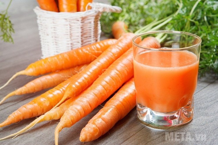 Cà rốt không những cung cấp chất xơ, vitamin mà còn tốt cho sức khỏe của bé  Cà rốt không những cung cấp chất xơ, vitamin mà còn tốt cho sức khỏe của bé