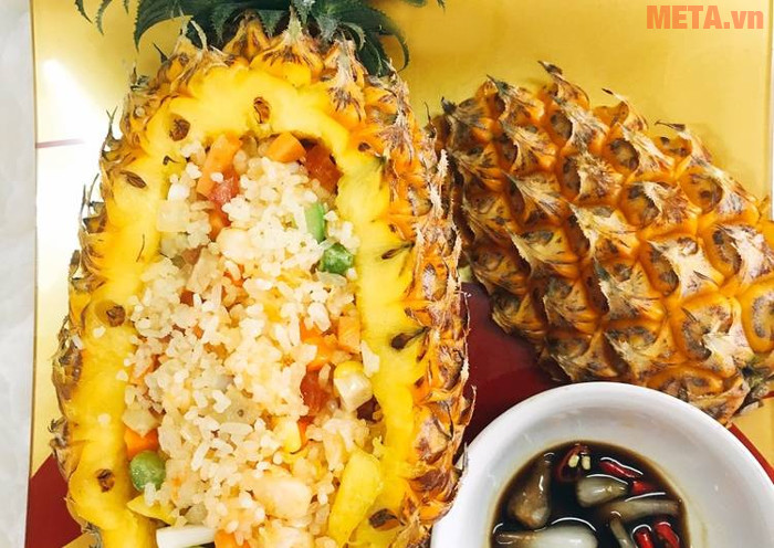 Cơm rang dứa có khách chế biến hơi khó nhưng có vị ngon khó cưỡng