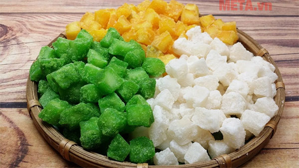 Chúc bạn thành công khi thực hiện món mứt dừa viên này nhé