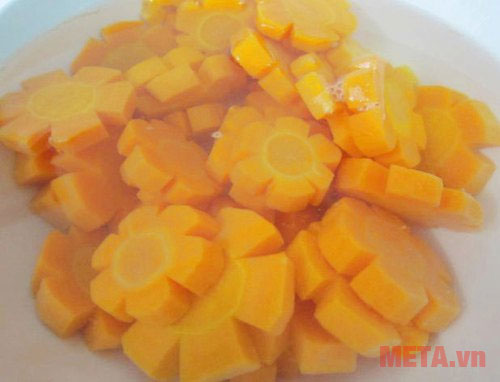 Ngâm cà rốt Ngâm cà rốt