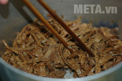 Xào qua măng cho ngấm gia vị Xào qua măng cho ngấm gia vị