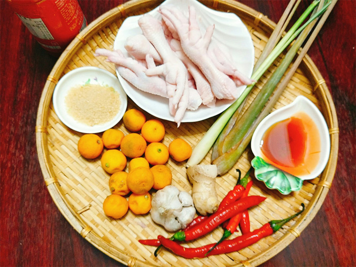 Các nguyên liệu cần chuẩn bị cho món chân gầ ngâm sả tắc Các nguyên liệu cần chuẩn bị cho món chân gầ ngâm sả tắc
