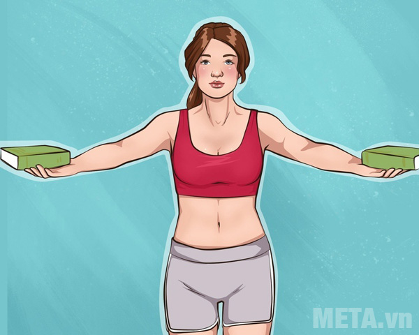 Đặt tạ tay vào 2 lòng bàn tay và đưa 2 tay sang ngang Đặt tạ tay vào 2 lòng bàn tay và đưa 2 tay sang ngang