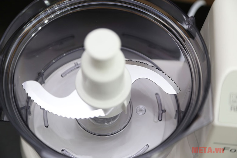 Máy xay sinh tố bị khét? Nguyên nhân và cách khắc phục Lưỡi cắt bị kẹt khiến máy xay có mùi khét