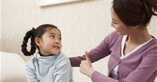 Cách phòng tránh bệnh viêm họng cho bé khi chuyển mùa
