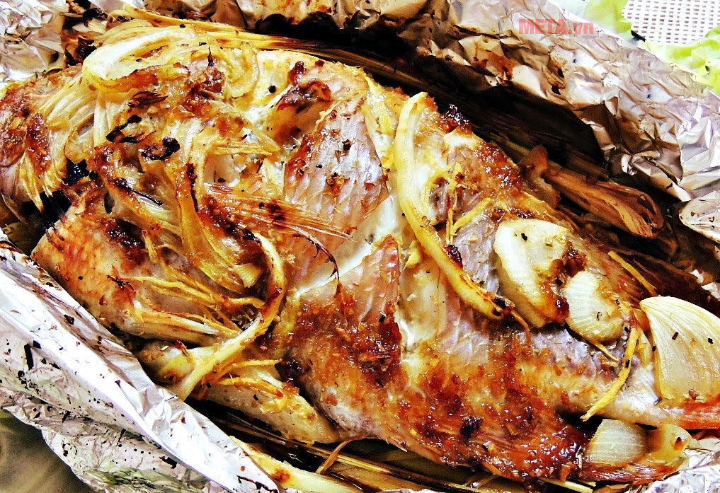 Cách nướng thực phẩm bằng giấy bạc trên bếp hồng ngoại Cách nướng thực phẩm bằng giấy bạc trên bếp hồng ngoại