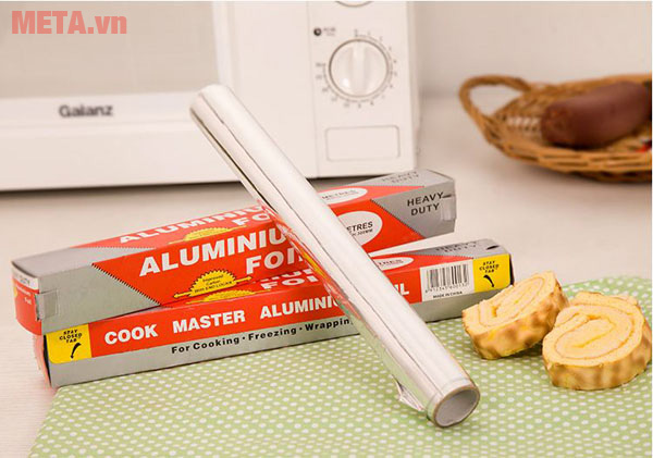 Giấy bạc có khả năng phản xạ nhiệt rất tốt Giấy bạc có khả năng phản xạ nhiệt rất tốt