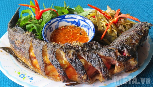 Thành phẩm cá nướng bằng lò vi sóng Thành phẩm cá nướng bằng lò vi sóng