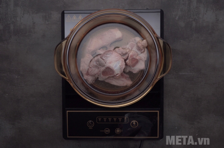 Luộc qua xương cho sạch bẩn Luộc qua xương cho sạch bẩn