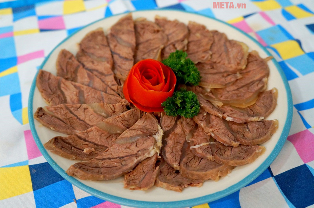 3 món ăn mùa đông "đưa cơm" dễ làm không thể bỏ qua Bày thịt ra đĩa