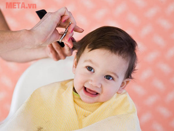 Bao giờ nên cắt tóc cho bé? Bao giờ nên cắt tóc cho bé?