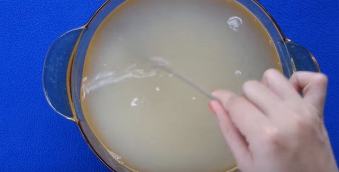 Bước 2: Nấu rau câu Bước 2: Nấu rau câu