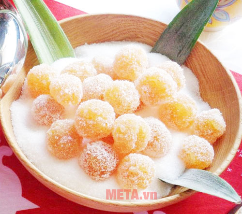 Cách làm mứt dứa viên thơm dẻo ngày Tết