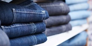 Làm sao để giữ quần Jeans mới mua không bị phai màu?