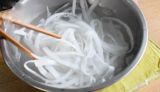 Ngâm rửa mứt dừa Ngâm rửa mứt dừa