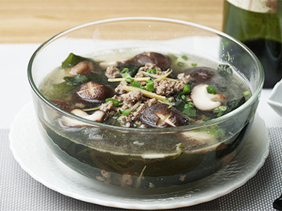 Nấu canh giải rượu cho những buổi liên hoan sau Tết?