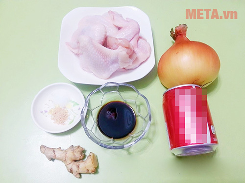 Làm cánh gà om coca đưa cơm - tuyệt chiêu của các bà mẹ Nguyên liệu làm gà om coca