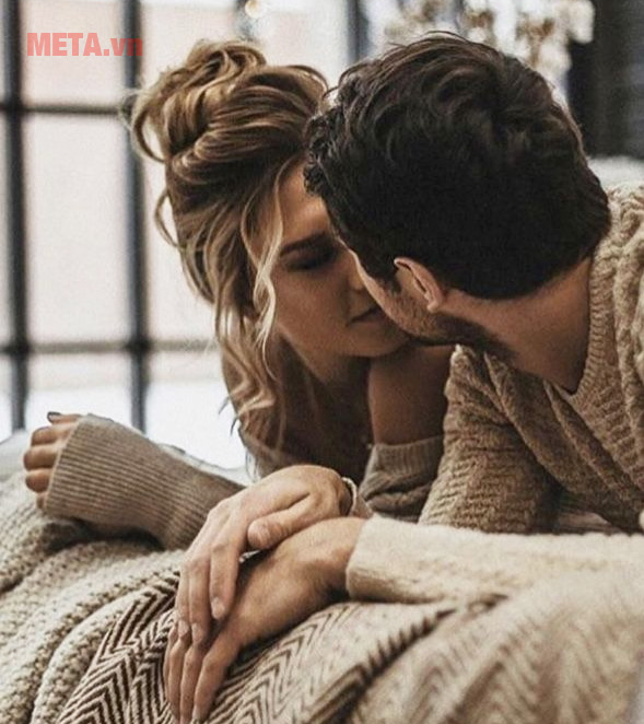 Làm thế nào để 2 vợ chồng luôn mặn nồng chuyện chăn gối?