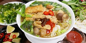 Cách nấu phở chay thanh đạm, đẹp mắt cho ngày rằm, mồng một