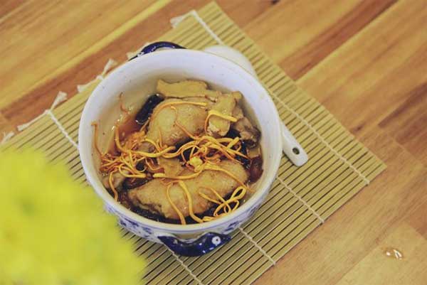 Cách chế biến đông trùng hạ thảo tươi