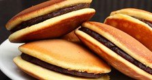 Cách làm bánh rán Doremon đơn giản từ bột mì không cần bột nở cho bé