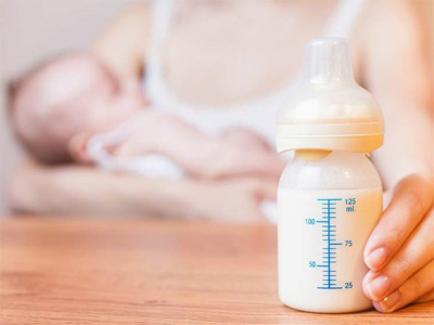 Sai lầm trong cách vệ sinh bình sữa của mẹ gây hại cho trẻ