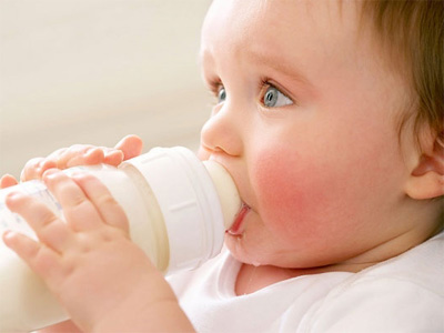 Hướng dẫn vệ sinh, bảo quản bình sữa đúng cách cho bé yêu