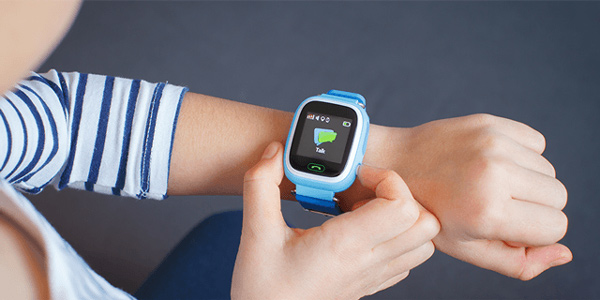 Đồng hồ thông minh cho bé trai nhân ngày sinh nhật Đồng hồ thông minh cho bé trai nhân ngày sinh nhật