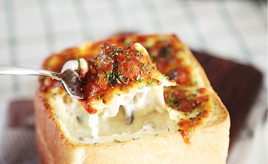 Bánh mì sandwich với nấm bỏ lò Bánh mì sandwich với nấm bỏ lò