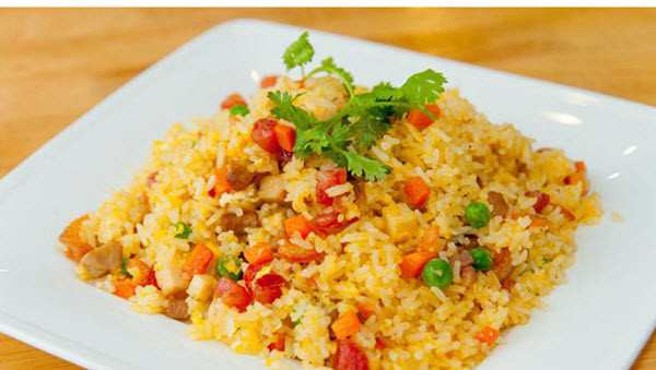 Cơm rang thơm ngon