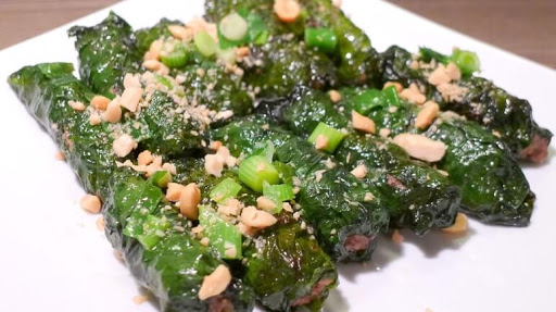 Chả lá lốt là một món ăn quen thuộc trong bữa cơm gia đình