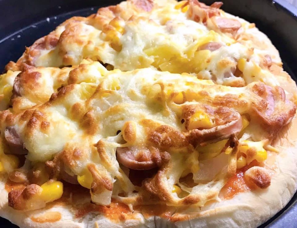 Nướng pizza bằng nồi chiên không dầu Nướng pizza bằng nồi chiên không dầu