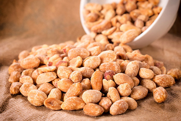 Lạc rang húng lìu