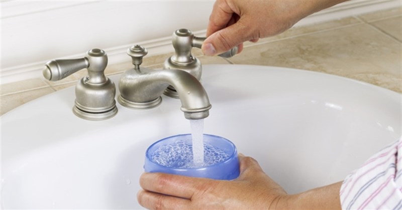 Cách pha nước muối sinh lý súc miệng theo tỷ lệ chuẩn tại nhà
