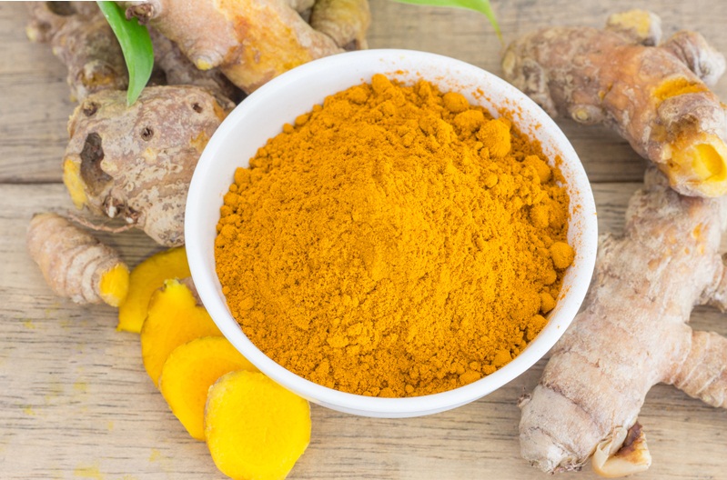 Mặt nạ tinh bột nghệ cho da dầu mụn lỗ chân lông to