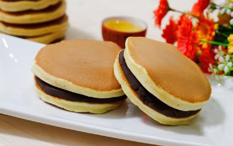 Bánh Dorayaki nhân đậu đỏ truyền thống