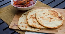 Cách làm bánh bột mì giòn ngon vị mặn, ngọt hấp dẫn