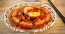Hướng dẫn nấu món thịt kho tàu nước dừa đơn giản