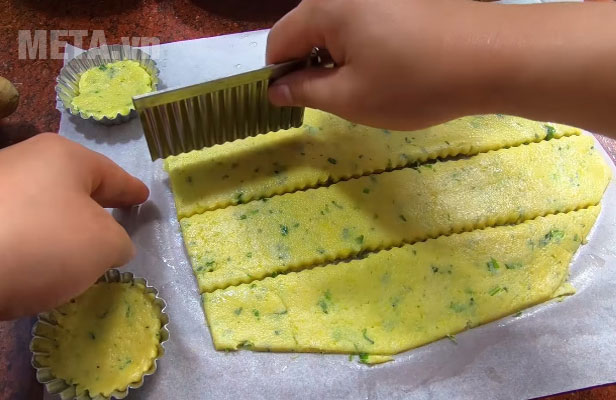 Cắt bánh thành hình chữ nhật