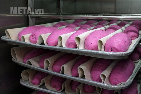 Nướng bánh trong lò