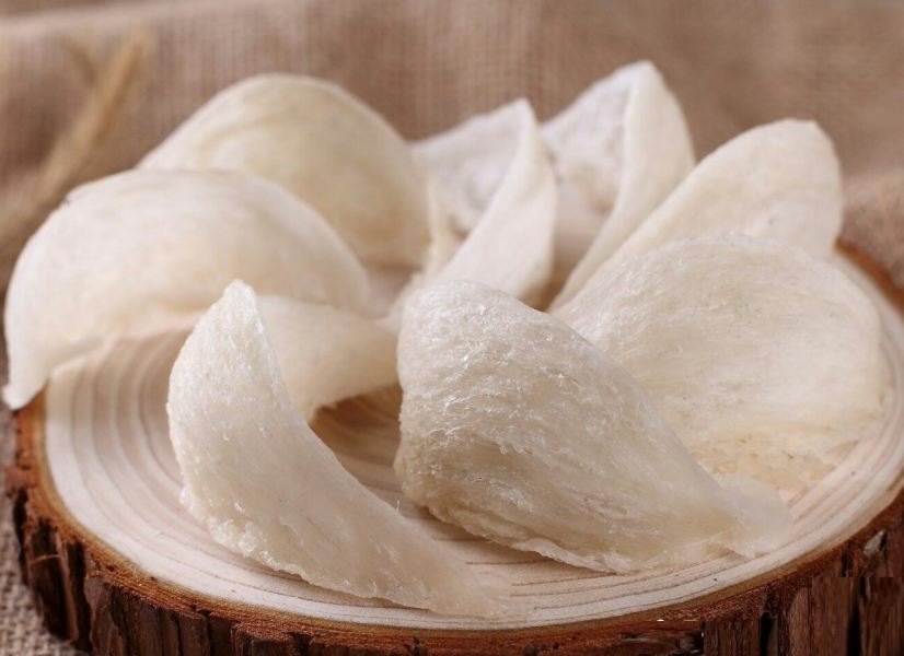 Hàm lượng chất dinh dưỡng trong tổ yến cao nên thích hợp để bồi bổ cơ thể cho người già, trẻ nhỏ, bà bầu...