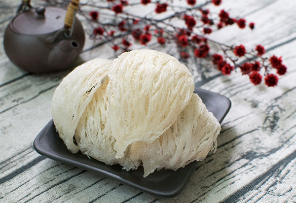 Yến sào giúp bổ máu, làm đẹp da cho phụ nữ